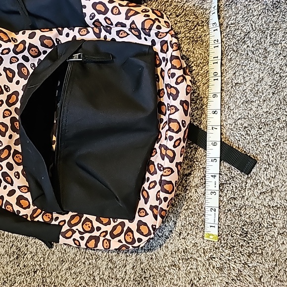 STUNNING RARE LEOPARD PRINT VANS REALM BACKPACK - Picture 7 of 10